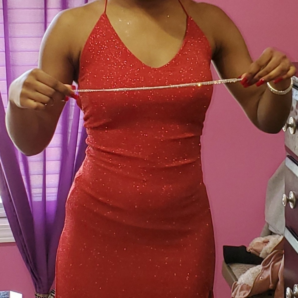 PROM DRESS (RED) - Picture 6 of 6